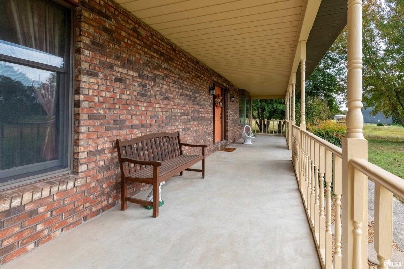 11688 STRAWBERRY Road, Carbondale, Illinois 62901, 4 Bedrooms Bedrooms, 0 ,2 BathroomsBathrooms,Residential,For Sale,STRAWBERRY,0,RMAEB460316