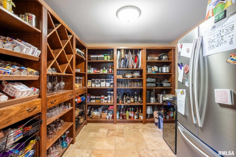 2145 Lick Creek Road, Anna, Illinois 62906, 3 Bedrooms Bedrooms, 0 ,3 BathroomsBathrooms,Residential,For Sale,Lick Creek,0,RMAEB460317