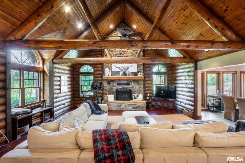 2145 Lick Creek Road, Anna, Illinois 62906, 3 Bedrooms Bedrooms, 0 ,3 BathroomsBathrooms,Residential,For Sale,Lick Creek,0,RMAEB460317