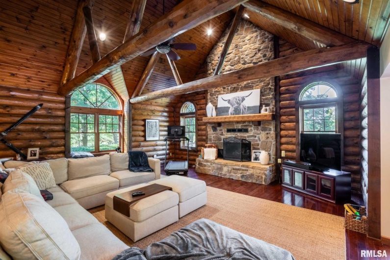 2145 Lick Creek Road, Anna, Illinois 62906, 3 Bedrooms Bedrooms, 0 ,3 BathroomsBathrooms,Residential,For Sale,Lick Creek,0,RMAEB460317