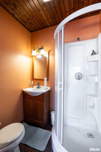 2145 Lick Creek Road, Anna, Illinois 62906, 3 Bedrooms Bedrooms, 0 ,3 BathroomsBathrooms,Residential,For Sale,Lick Creek,0,RMAEB460317