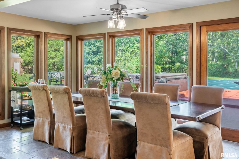 2145 Lick Creek Road, Anna, Illinois 62906, 3 Bedrooms Bedrooms, 0 ,3 BathroomsBathrooms,Residential,For Sale,Lick Creek,0,RMAEB460317