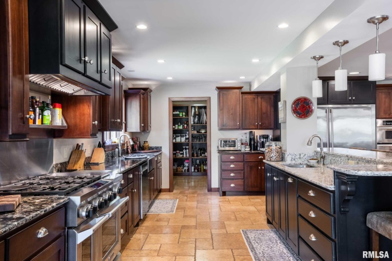 2145 Lick Creek Road, Anna, Illinois 62906, 3 Bedrooms Bedrooms, 0 ,3 BathroomsBathrooms,Residential,For Sale,Lick Creek,0,RMAEB460317