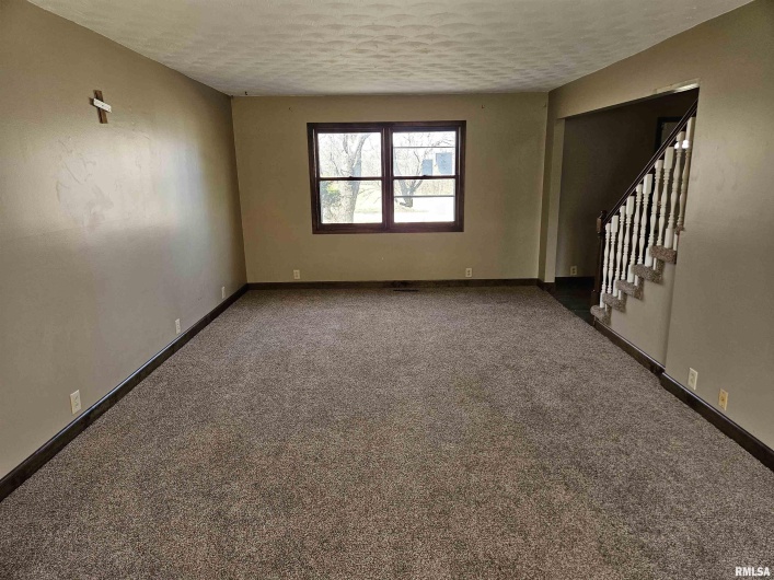 196 APPLE Lane, Carbondale, Illinois 62901, 4 Bedrooms Bedrooms, 0 ,2 BathroomsBathrooms,Residential,For Sale,APPLE,0,RMAEB457071