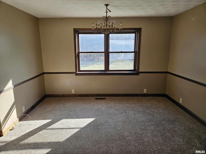 196 APPLE Lane, Carbondale, Illinois 62901, 4 Bedrooms Bedrooms, 0 ,2 BathroomsBathrooms,Residential,For Sale,APPLE,0,RMAEB457071