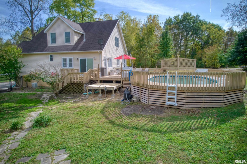 6873 Old Highway 13 Highway, Carbondale, Illinois 62901, 4 Bedrooms Bedrooms, 0 ,2 BathroomsBathrooms,Residential,For Sale,Old Highway 13,0,RMAEB460318