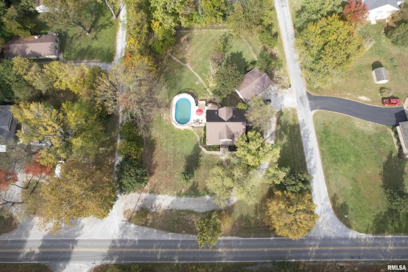 6873 Old Highway 13 Highway, Carbondale, Illinois 62901, 4 Bedrooms Bedrooms, 0 ,2 BathroomsBathrooms,Residential,For Sale,Old Highway 13,0,RMAEB460318