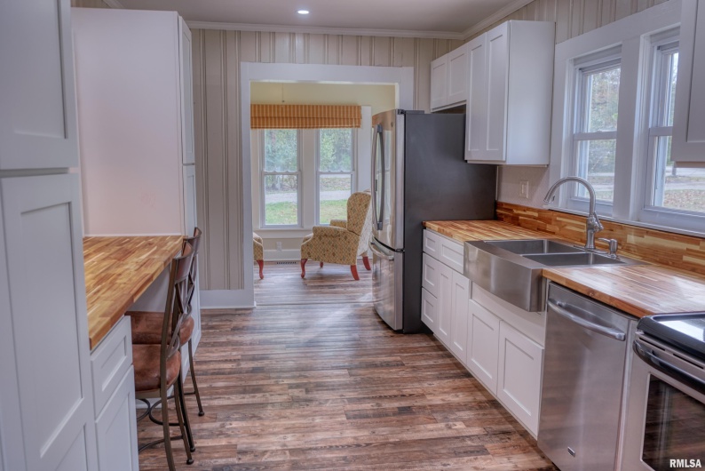 6873 Old Highway 13 Highway, Carbondale, Illinois 62901, 4 Bedrooms Bedrooms, 0 ,2 BathroomsBathrooms,Residential,For Sale,Old Highway 13,0,RMAEB460318