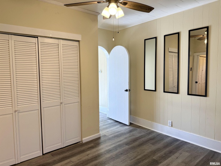 1103 BOULEVARD Street, Marion, Illinois 62959, 0 , 0 ,0,Residential Income,For Sale,BOULEVARD,0,RMAEB460319