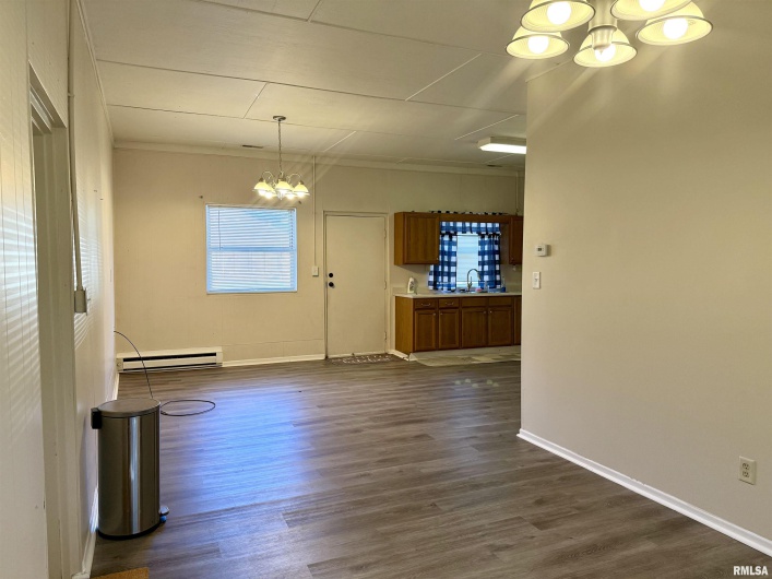 1103 BOULEVARD Street, Marion, Illinois 62959, 0 , 0 ,0,Residential Income,For Sale,BOULEVARD,0,RMAEB460319