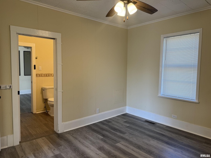 1103 BOULEVARD Street, Marion, Illinois 62959, 0 , 0 ,0,Residential Income,For Sale,BOULEVARD,0,RMAEB460319