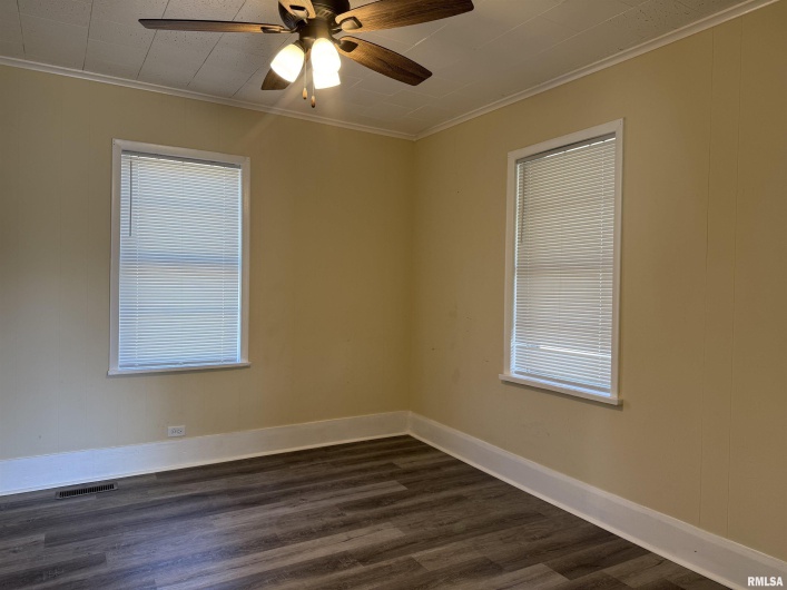 1103 BOULEVARD Street, Marion, Illinois 62959, 0 , 0 ,0,Residential Income,For Sale,BOULEVARD,0,RMAEB460319