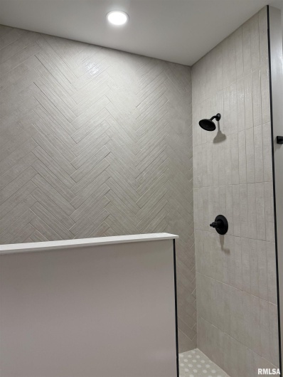 12570 Hudgens Road, Marion, Illinois 62959, 3 Bedrooms Bedrooms, 0 ,2 BathroomsBathrooms,Residential,For Sale,Hudgens,0,RMAEB460321