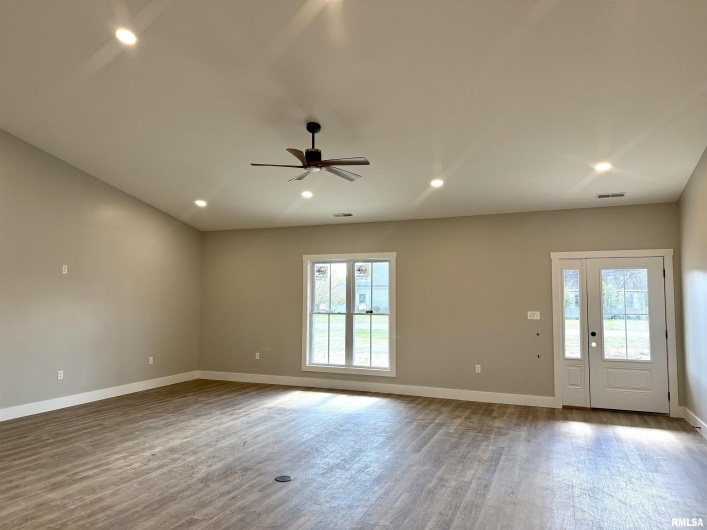 12570 Hudgens Road, Marion, Illinois 62959, 3 Bedrooms Bedrooms, 0 ,2 BathroomsBathrooms,Residential,For Sale,Hudgens,0,RMAEB460321