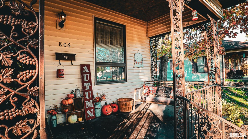 806 BOULEVARD Street, Marion, Illinois 62959, 3 Bedrooms Bedrooms, 0 ,2 BathroomsBathrooms,Residential,For Sale,BOULEVARD,0,RMAQC4268915