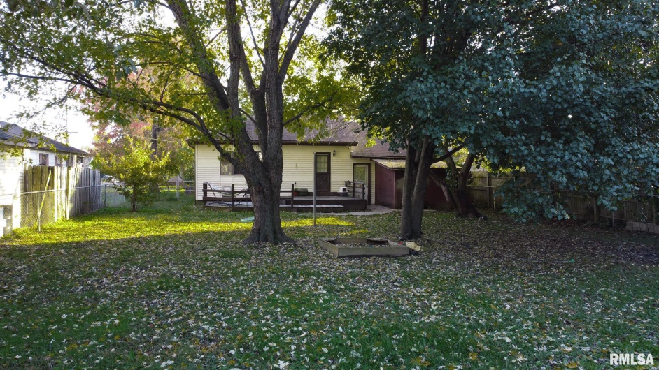 806 BOULEVARD Street, Marion, Illinois 62959, 3 Bedrooms Bedrooms, 0 ,2 BathroomsBathrooms,Residential,For Sale,BOULEVARD,0,RMAQC4268915