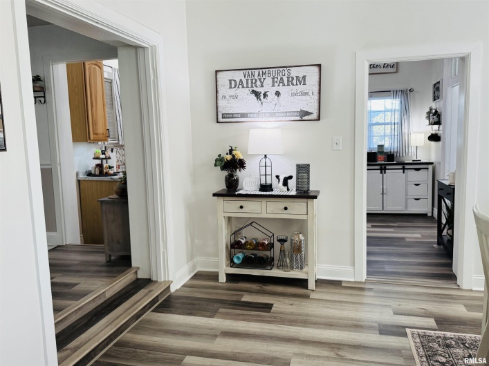 406 MAIN Street, Jonesboro, Illinois 62952-0000, 3 Bedrooms Bedrooms, 0 ,2 BathroomsBathrooms,Residential,For Sale,MAIN,0,RMAEB460322