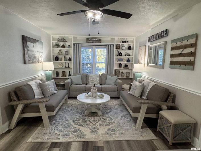 406 MAIN Street, Jonesboro, Illinois 62952-0000, 3 Bedrooms Bedrooms, 0 ,2 BathroomsBathrooms,Residential,For Sale,MAIN,0,RMAEB460322