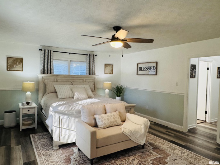 406 MAIN Street, Jonesboro, Illinois 62952-0000, 3 Bedrooms Bedrooms, 0 ,2 BathroomsBathrooms,Residential,For Sale,MAIN,0,RMAEB460322