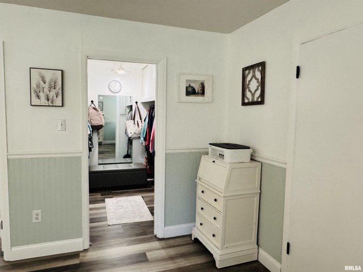 406 MAIN Street, Jonesboro, Illinois 62952-0000, 3 Bedrooms Bedrooms, 0 ,2 BathroomsBathrooms,Residential,For Sale,MAIN,0,RMAEB460322