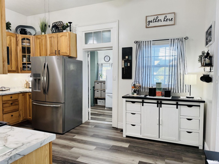 406 MAIN Street, Jonesboro, Illinois 62952-0000, 3 Bedrooms Bedrooms, 0 ,2 BathroomsBathrooms,Residential,For Sale,MAIN,0,RMAEB460322