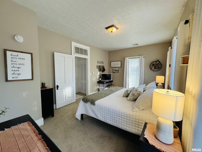 406 MAIN Street, Jonesboro, Illinois 62952-0000, 3 Bedrooms Bedrooms, 0 ,2 BathroomsBathrooms,Residential,For Sale,MAIN,0,RMAEB460322