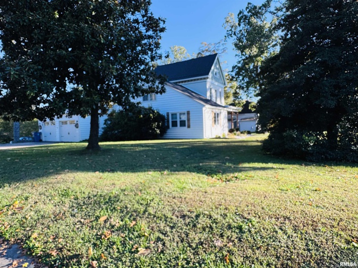 406 MAIN Street, Jonesboro, Illinois 62952-0000, 3 Bedrooms Bedrooms, 0 ,2 BathroomsBathrooms,Residential,For Sale,MAIN,0,RMAEB460322