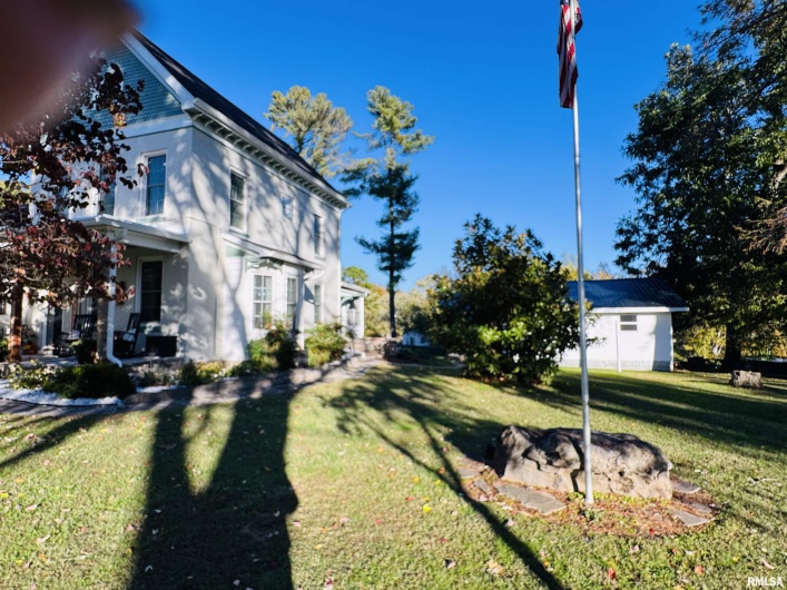 406 MAIN Street, Jonesboro, Illinois 62952-0000, 3 Bedrooms Bedrooms, 0 ,2 BathroomsBathrooms,Residential,For Sale,MAIN,0,RMAEB460322