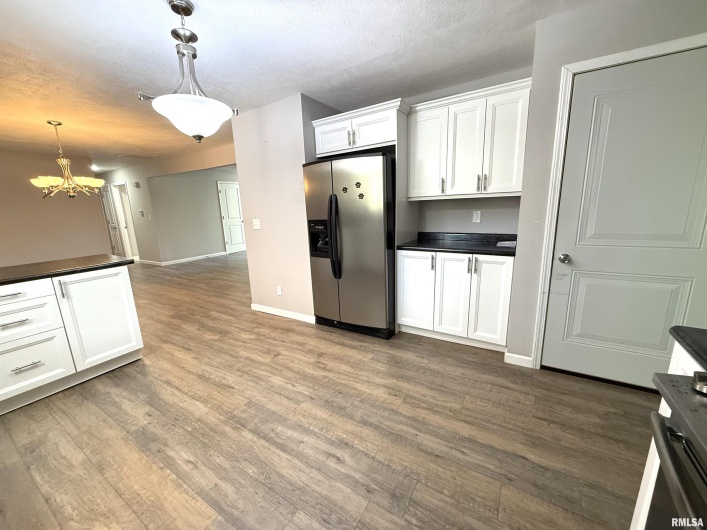 3005 WOODLAWN Place, Marion, Illinois 62959, 3 Bedrooms Bedrooms, 0 ,3 BathroomsBathrooms,Residential,For Sale,WOODLAWN,0,RMAEB458077