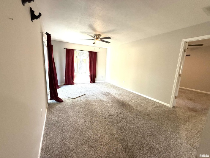 3005 WOODLAWN Place, Marion, Illinois 62959, 3 Bedrooms Bedrooms, 0 ,3 BathroomsBathrooms,Residential,For Sale,WOODLAWN,0,RMAEB458077