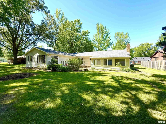 3005 WOODLAWN Place, Marion, Illinois 62959, 3 Bedrooms Bedrooms, 0 ,3 BathroomsBathrooms,Residential,For Sale,WOODLAWN,0,RMAEB458077