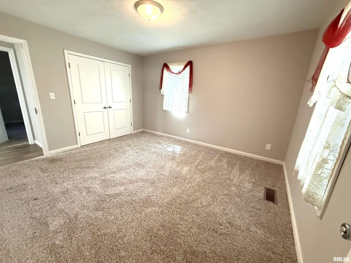 3005 WOODLAWN Place, Marion, Illinois 62959, 3 Bedrooms Bedrooms, 0 ,3 BathroomsBathrooms,Residential,For Sale,WOODLAWN,0,RMAEB458077