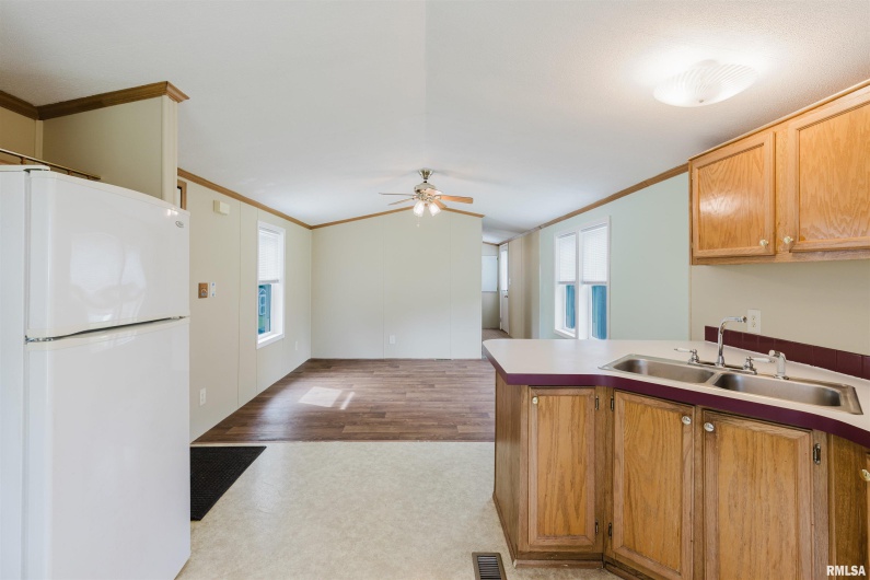405 VERMONT Street, Cambria, Illinois 62915, 2 Bedrooms Bedrooms, 0 ,1 BathroomBathrooms,Residential,For Sale,VERMONT,0,RMAQC4266922