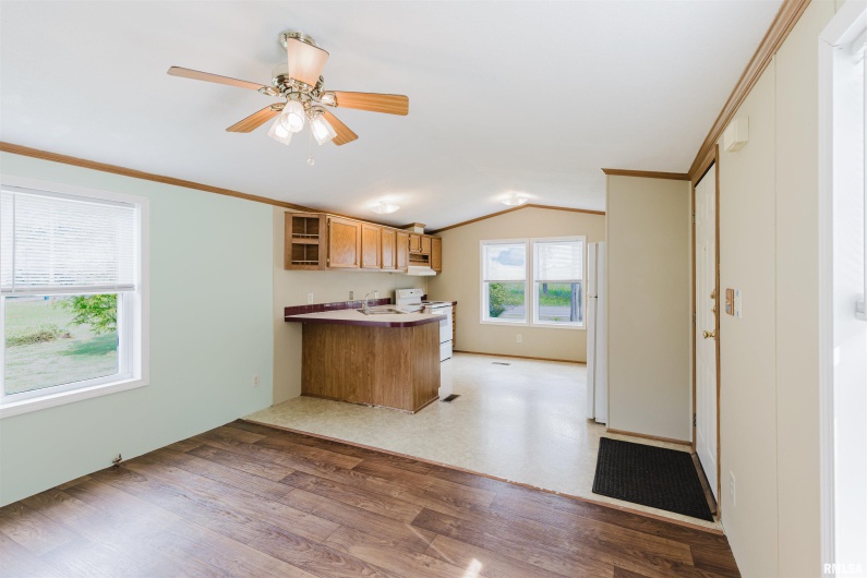 405 VERMONT Street, Cambria, Illinois 62915, 2 Bedrooms Bedrooms, 0 ,1 BathroomBathrooms,Residential,For Sale,VERMONT,0,RMAQC4266922