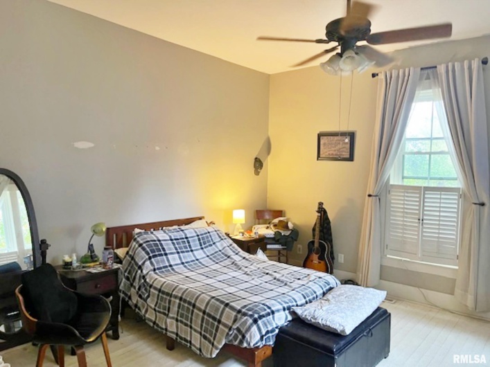 1603 CATHERINE Street, Metropolis, Illinois 62960, 3 Bedrooms Bedrooms, 0 ,2 BathroomsBathrooms,Residential,For Sale,CATHERINE,0,RMAEB460324