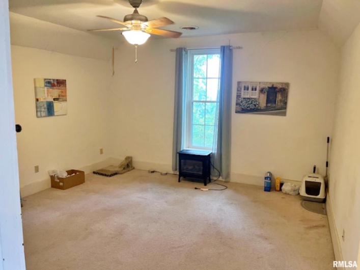 1603 CATHERINE Street, Metropolis, Illinois 62960, 3 Bedrooms Bedrooms, 0 ,2 BathroomsBathrooms,Residential,For Sale,CATHERINE,0,RMAEB460324