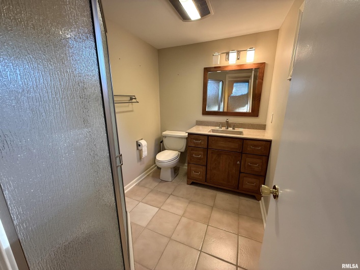 212 12TH Street, Herrin, Illinois 62948, 3 Bedrooms Bedrooms, 0 ,2 BathroomsBathrooms,Residential,For Sale,12TH,0,RMAEB460325