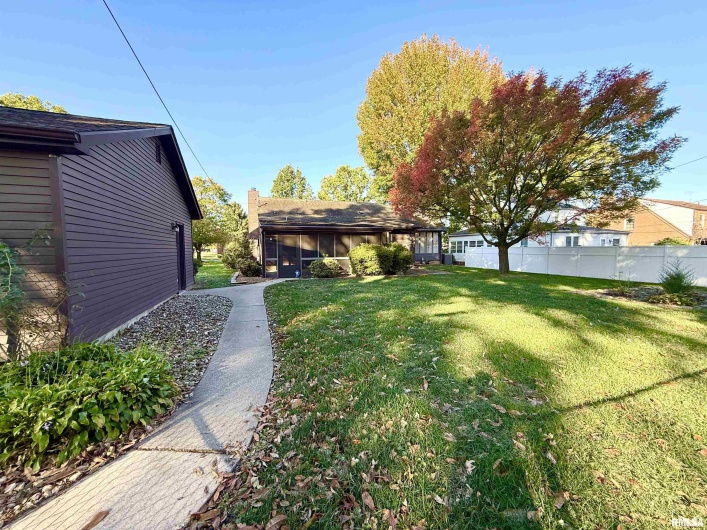 212 12TH Street, Herrin, Illinois 62948, 3 Bedrooms Bedrooms, 0 ,2 BathroomsBathrooms,Residential,For Sale,12TH,0,RMAEB460325