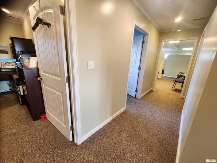 1014 MAIN Street, Harrisburg, Illinois 62946, 0 , 0 ,0,Commercial Sale,For Sale,MAIN,0,RMAQC4268933