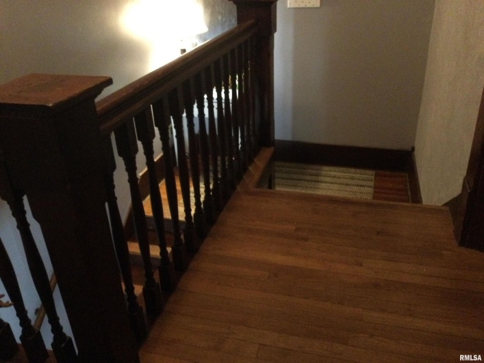 1904 DIVISION Street, Murphysboro, Illinois 62966, 3 Bedrooms Bedrooms, 0 ,1 BathroomBathrooms,Residential,For Sale,DIVISION,0,RMAQC4268959