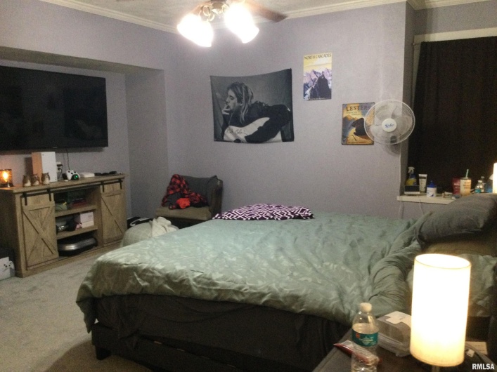 1904 DIVISION Street, Murphysboro, Illinois 62966, 3 Bedrooms Bedrooms, 0 ,1 BathroomBathrooms,Residential,For Sale,DIVISION,0,RMAQC4268959