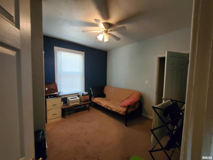 504 ALMOND Street, Carbondale, Illinois 62901, 3 Bedrooms Bedrooms, 0 ,1 BathroomBathrooms,Residential,For Sale,ALMOND,0,RMAEB458463