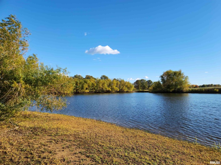 156 HANOVER Lane, Murphysboro, Illinois 62966, 3 Bedrooms Bedrooms, 0 ,2 BathroomsBathrooms,Residential,For Sale,HANOVER,0,RMAEB460283