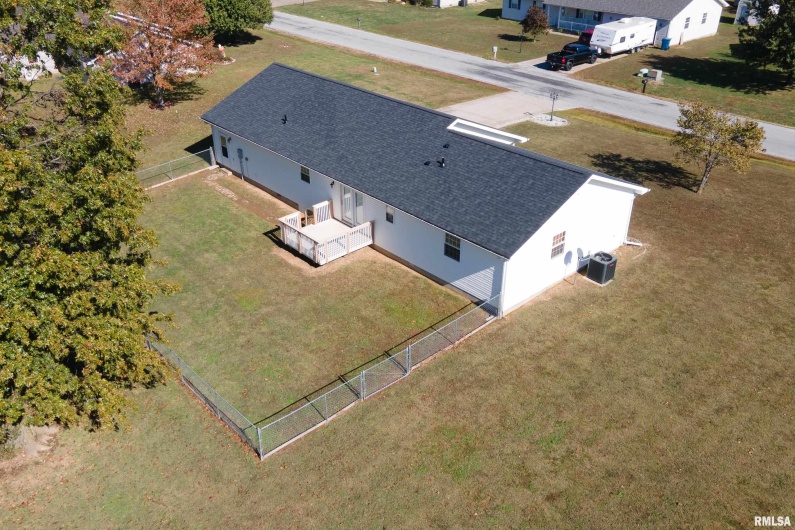 1304 HAZEL Street, Johnston City, Illinois 62951, 3 Bedrooms Bedrooms, 0 ,2 BathroomsBathrooms,Residential,For Sale,HAZEL,0,RMAEB460333