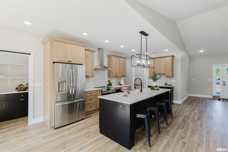 704 JONATHAN Lane, Carterville, Illinois 62918, 4 Bedrooms Bedrooms, 0 ,2 BathroomsBathrooms,Residential,For Sale,JONATHAN,0,RMAEB459279