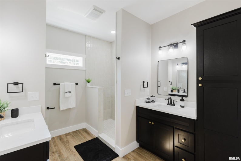 704 JONATHAN Lane, Carterville, Illinois 62918, 4 Bedrooms Bedrooms, 0 ,2 BathroomsBathrooms,Residential,For Sale,JONATHAN,0,RMAEB459279