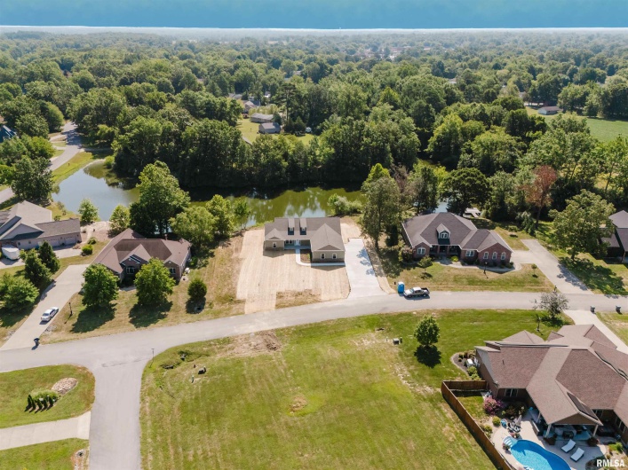 704 JONATHAN Lane, Carterville, Illinois 62918, 4 Bedrooms Bedrooms, 0 ,2 BathroomsBathrooms,Residential,For Sale,JONATHAN,0,RMAEB459279