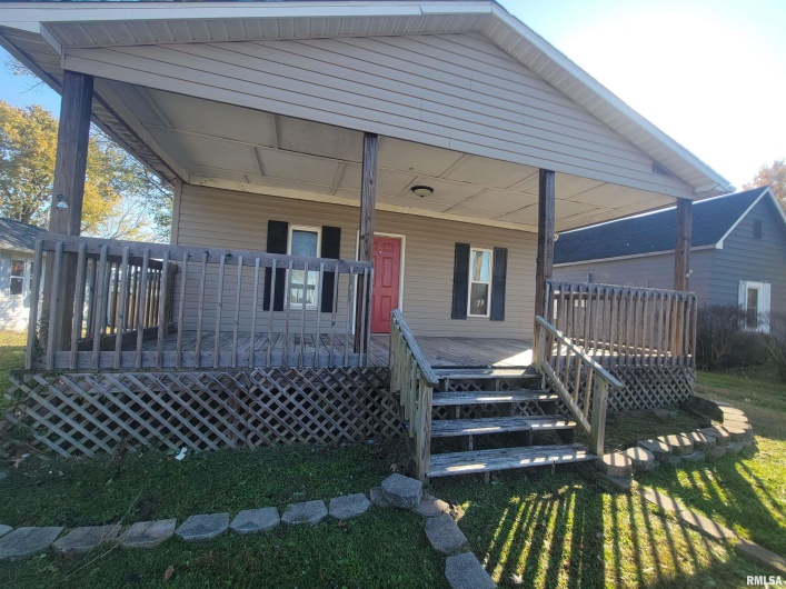 208 WASHINGTON Street, Hurst, Illinois 62949, 3 Bedrooms Bedrooms, 0 ,3 BathroomsBathrooms,Residential,For Sale,WASHINGTON,0,RMAEB460340