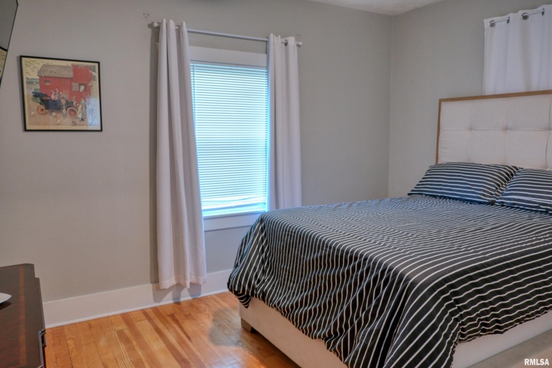 2036 SPRUCE Street, Murphysboro, Illinois 62966, 3 Bedrooms Bedrooms, 0 ,2 BathroomsBathrooms,Residential,For Sale,SPRUCE,0,RMAEB460338