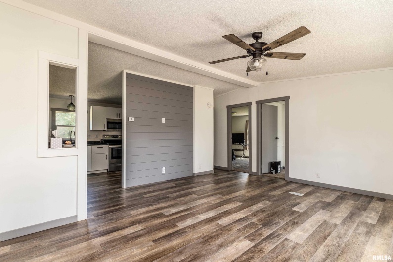 501 TOWER Road, Herrin, Illinois 62948, 3 Bedrooms Bedrooms, 0 ,2 BathroomsBathrooms,Residential,For Sale,TOWER,0,RMAEB460341